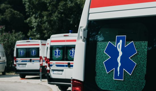 灵宝救护车转运病人过路高速收费吗？
